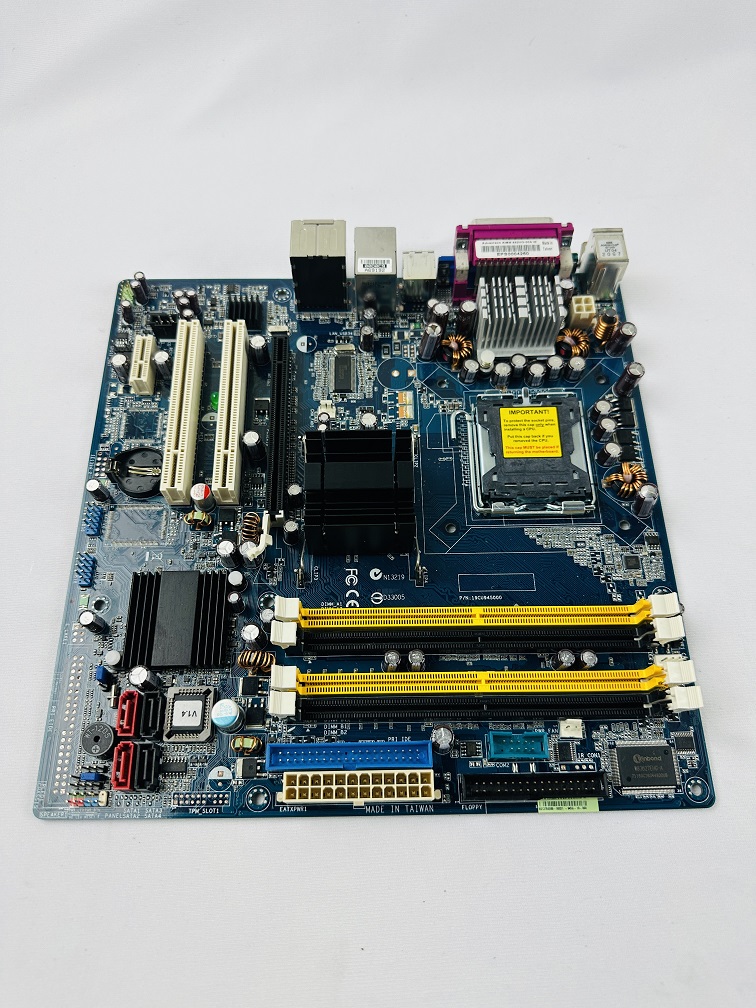 Advantech AIMB-562VG-00A1E Micro-ATX CPU Board Advantech AIMB-562VG-00A1E Micro-ATX CPU Board