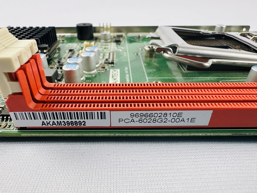Advantech PCA-6028G2 PICMG 1.0 CPU Board Advantech PCA-6028G2 PICMG 1.0 CPU Board