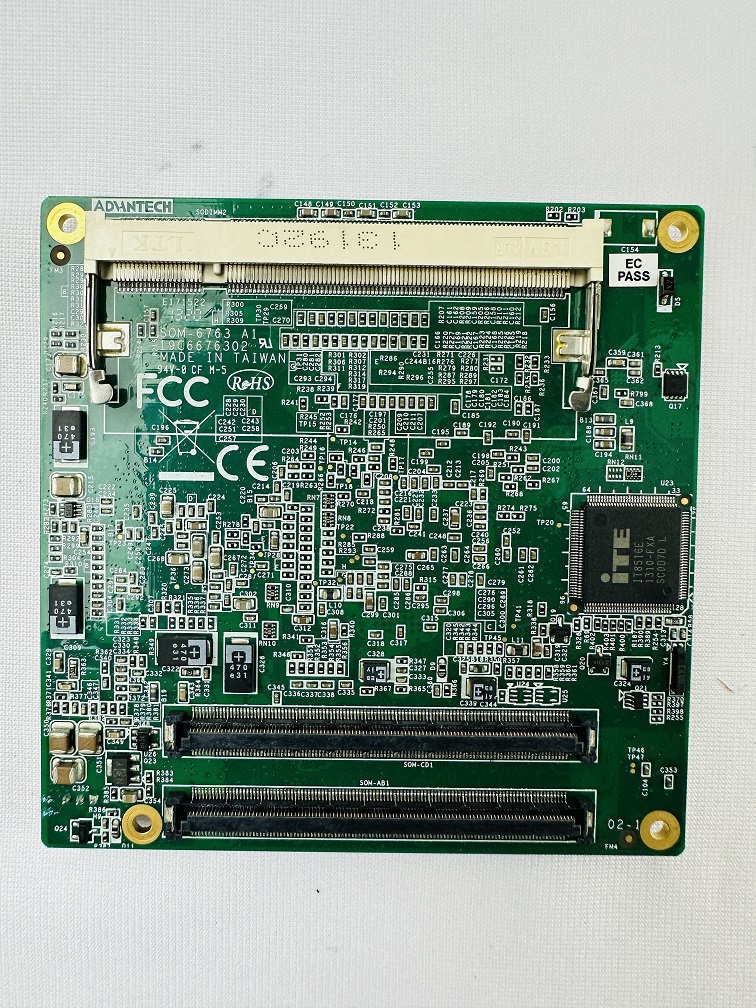 Advantech SOM-6763 CPU Board Advantech SOM-6763 CPU Board