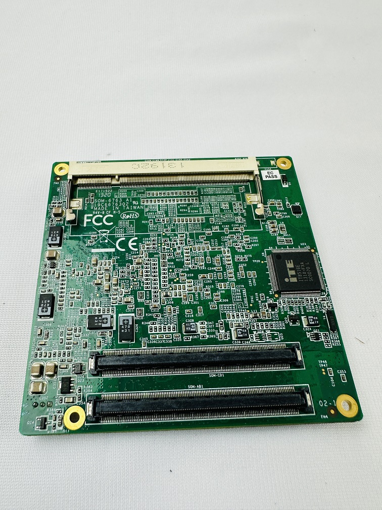 Advantech SOM-6763 CPU Board Advantech SOM-6763 CPU Board