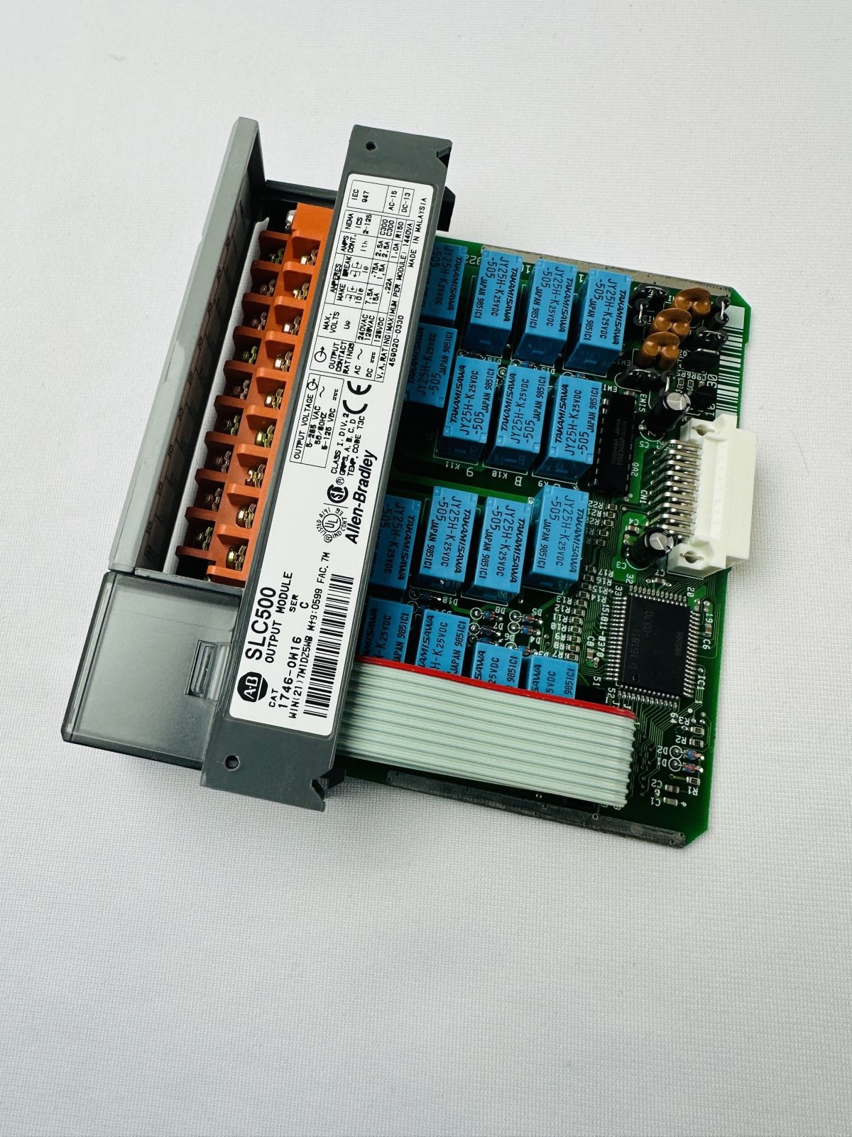 Allen-Bradley 1746-OW16/C SLC 500 Output Module Allen-Bradley 1746-OW16/C SLC 500 Output Module