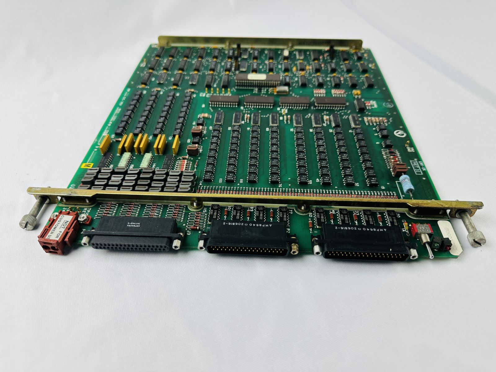 Allen-Bradley 8000IOBD 900061-01 PC Control Board Allen-Bradley 8000IOBD 900061-01 PC Control Board