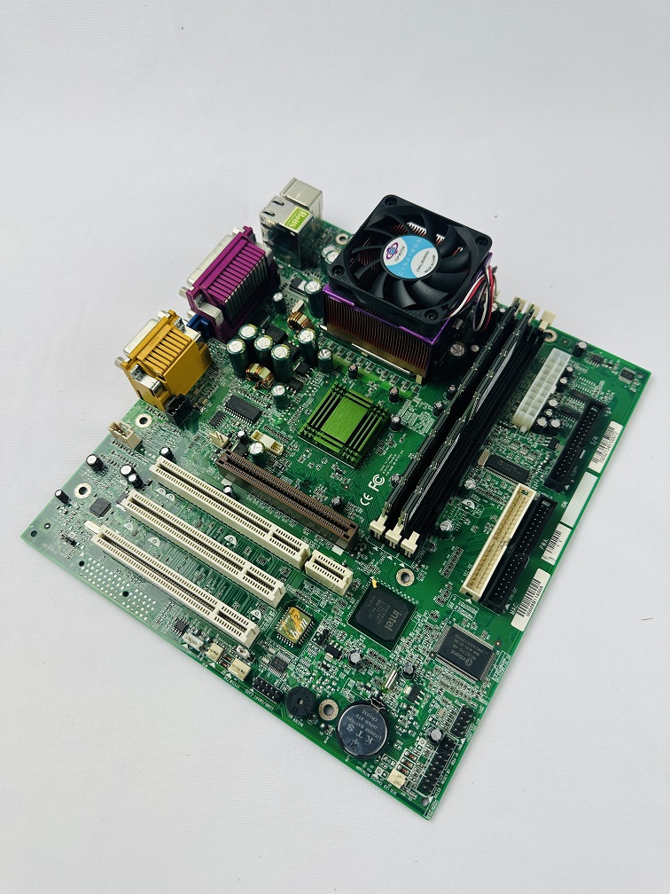 ATX RX815ELT/LF 66/100/133MZ MCRO ATX CELERON/P111... ATX RX815ELT/LF 66/100/133MZ MCRO ATX CELERON/P111...