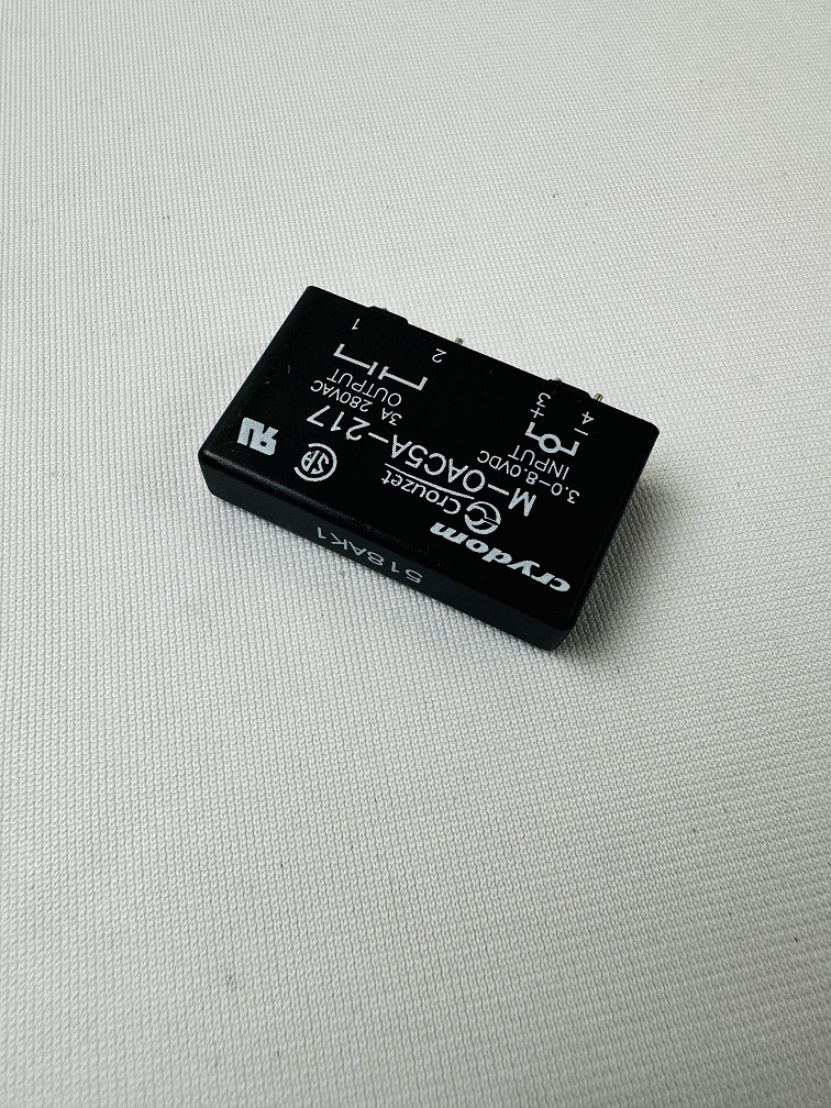 Crydom M-OAC5A-217 Solid-State Relay Crydom M-OAC5A-217 Solid-State Relay