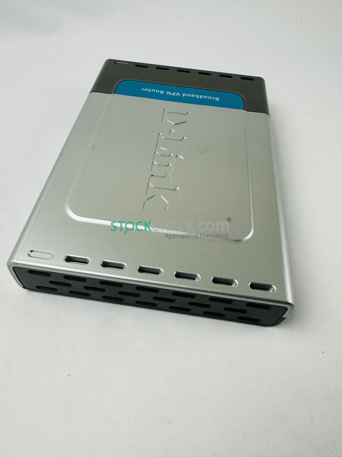 D-Link DI-808HV 8-Port Broadband VPN Router D-Link DI-808HV 8-Port Broadband VPN Router