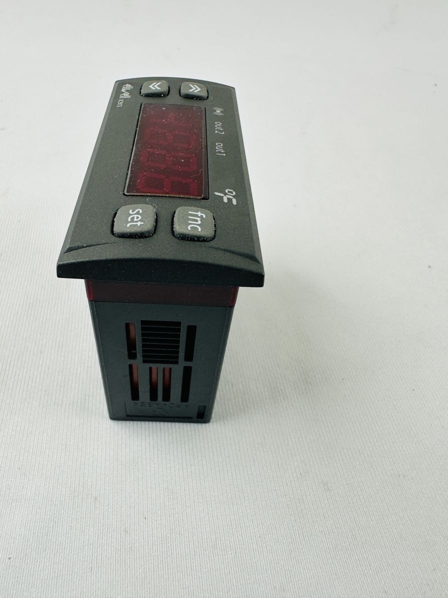 ELIWELL IC915 Temperature Controllers ELIWELL IC915 Temperature Controllers