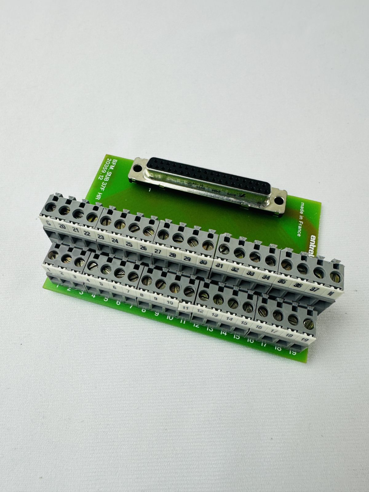 Entrelec BFM.SUB 37F HR 20359.12 Breakout Terminal Block Entrelec BFM.SUB 37F HR 20359.12 Breakout Terminal Block