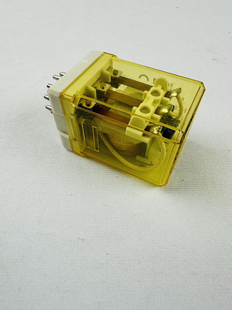 Idec RR3PA-UL Relay Idec RR3PA-UL Relay