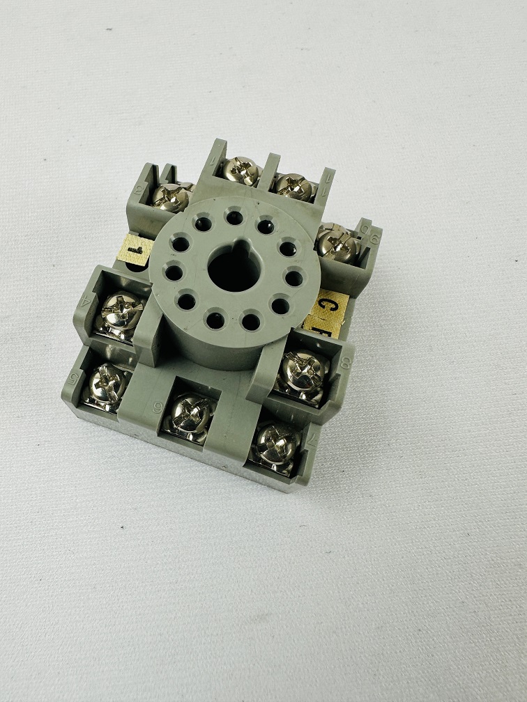 Idec SR3P-05 Relay Socket Idec SR3P-05 Relay Socket