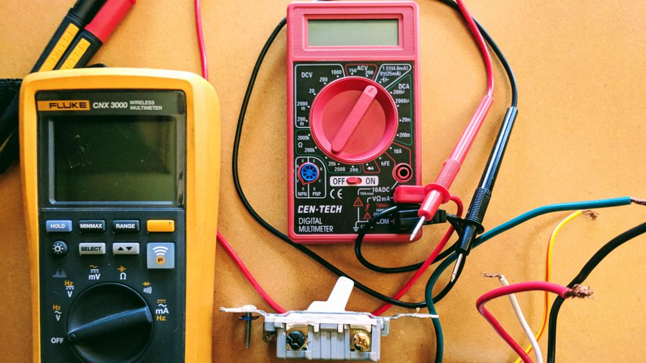 WHAT IS A MULTIMETER? (USES AND TYPES)