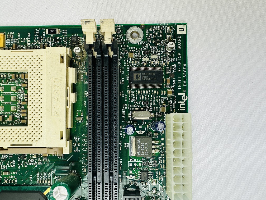 Intel D815EGEW Desktop Board Intel D815EGEW Desktop Board
