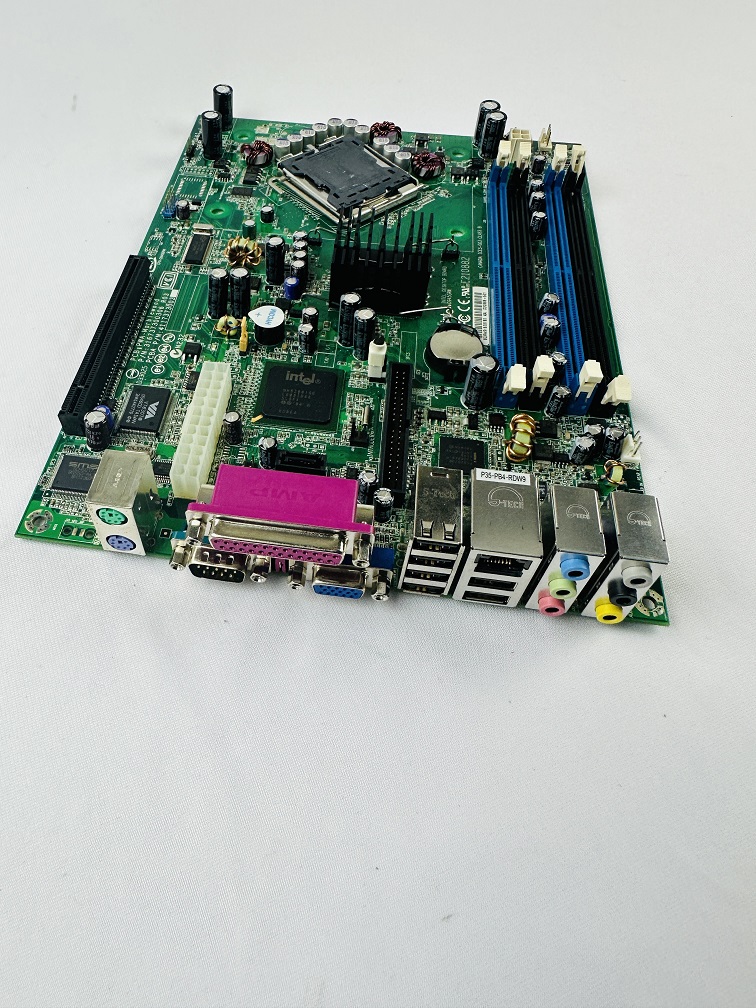 Intel D945GRW Desktop Board Intel D945GRW Desktop Board