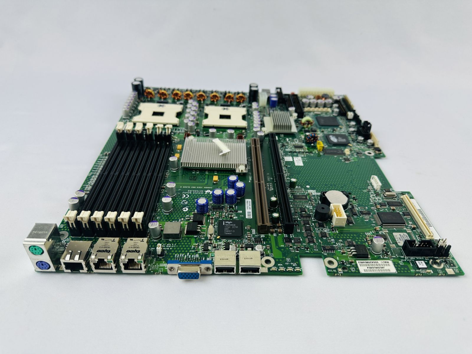 Intel SE7520JR2 Server Board Intel SE7520JR2 Server Board
