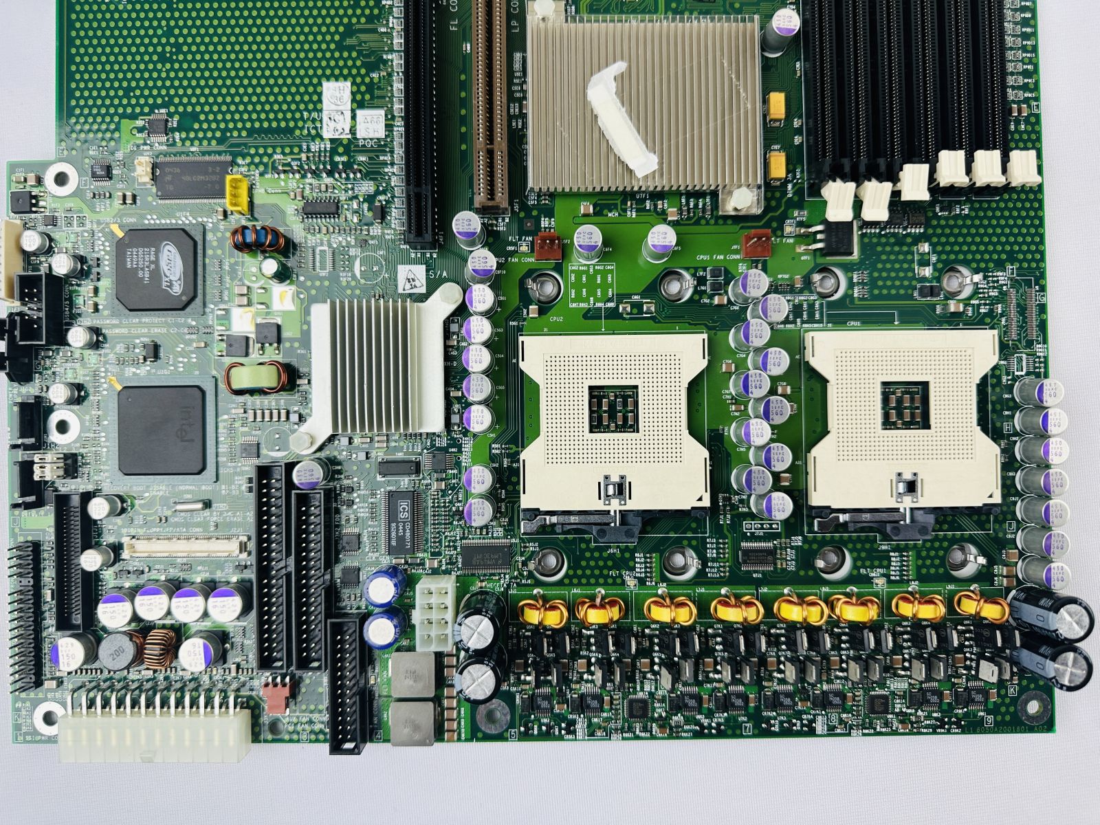 Intel SE7520JR2 Server Board Intel SE7520JR2 Server Board