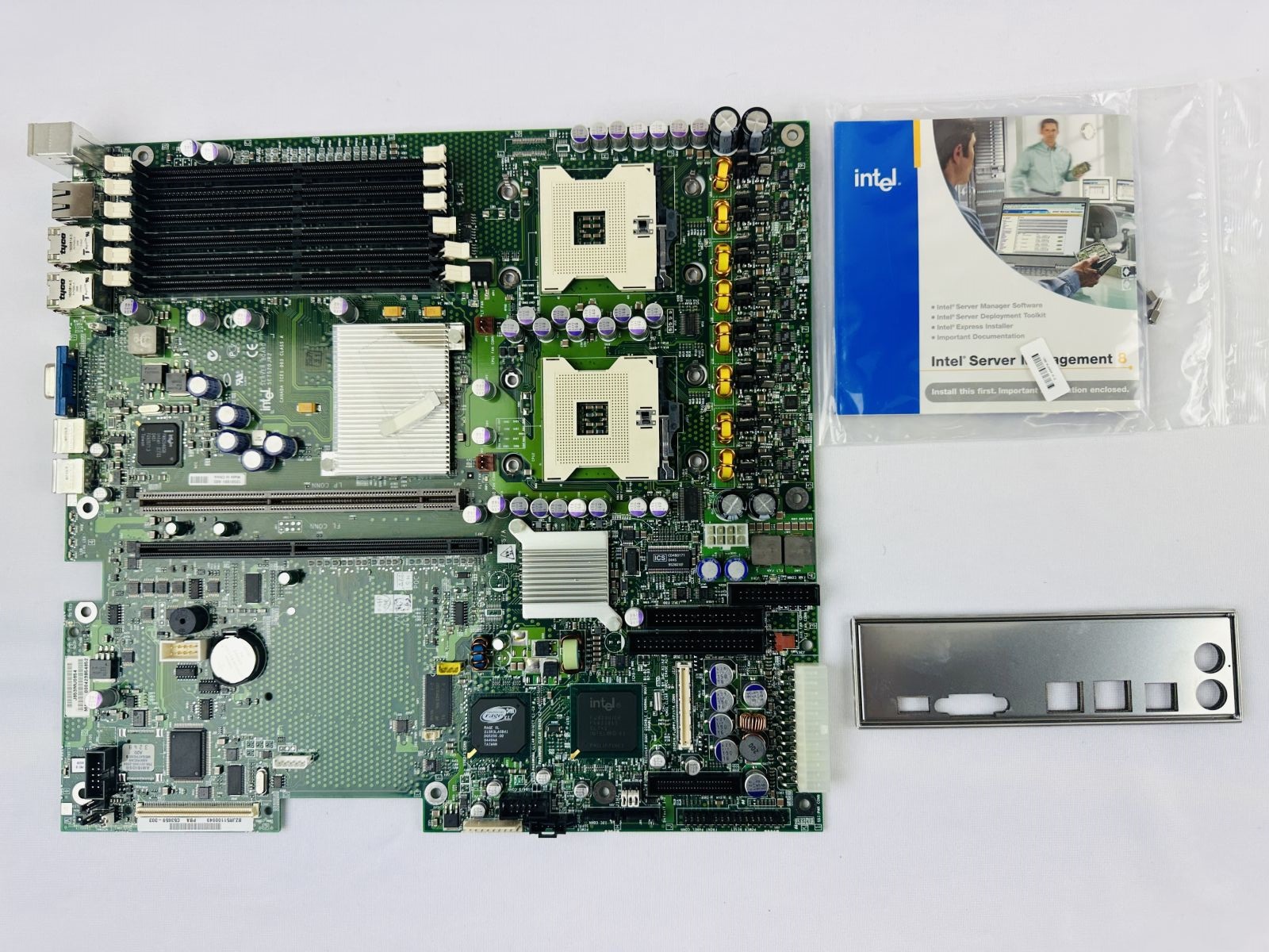 Intel SE7520JR2 Server Board Intel SE7520JR2 Server Board