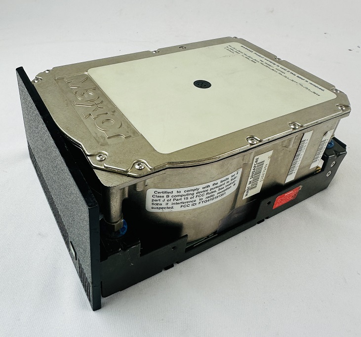 Maxtor XT-1085 85MB Hard Disk Drive Maxtor XT-1085 85MB Hard Disk Drive