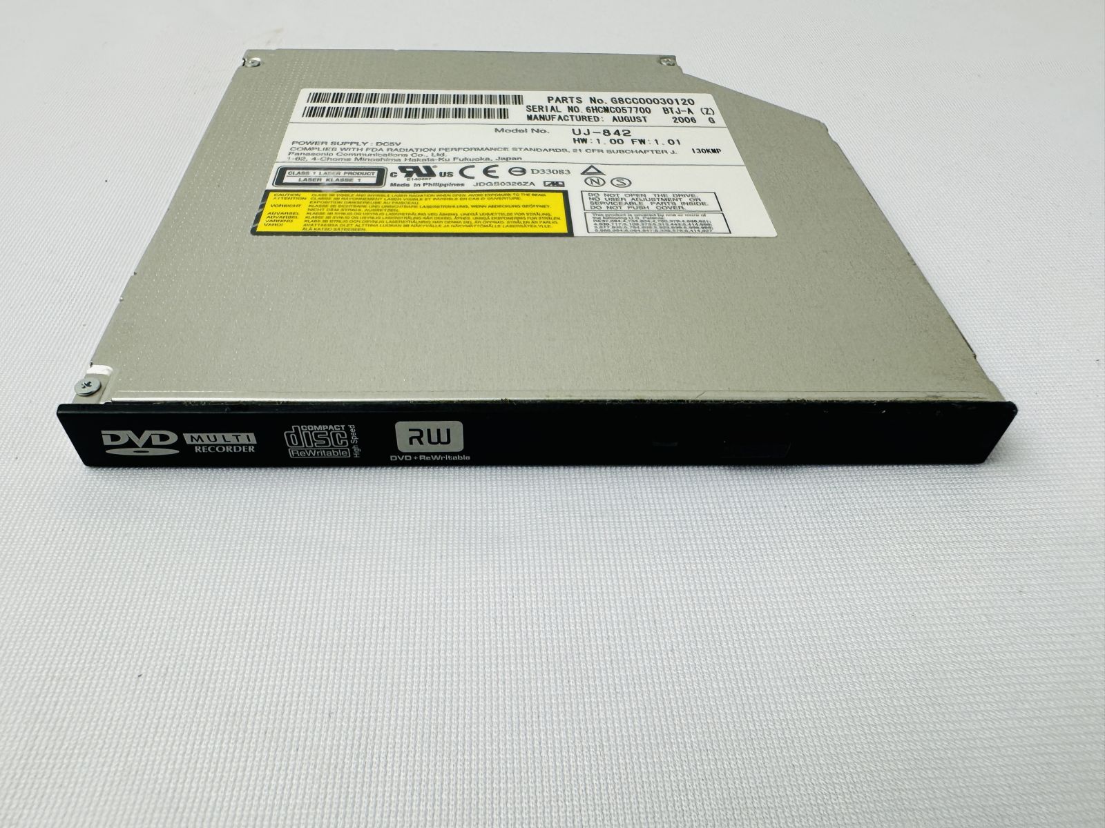 UJ-842