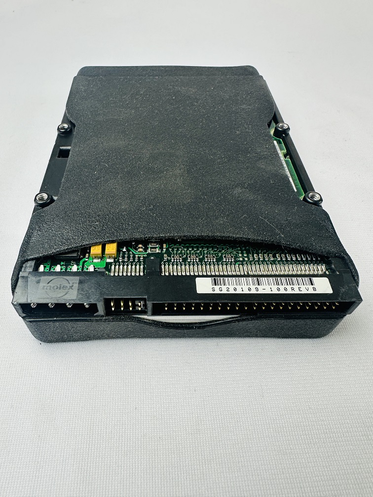 Seagate 9R5002-003 ST310212A Hard Disk Drive Seagate 9R5002-003 ST310212A Hard Disk Drive