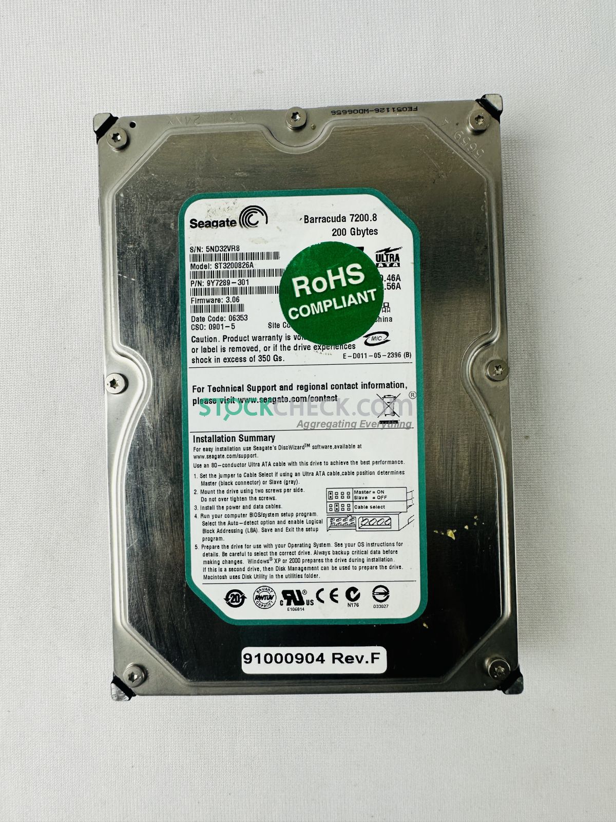 ST3200826A