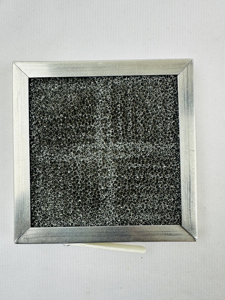 800358