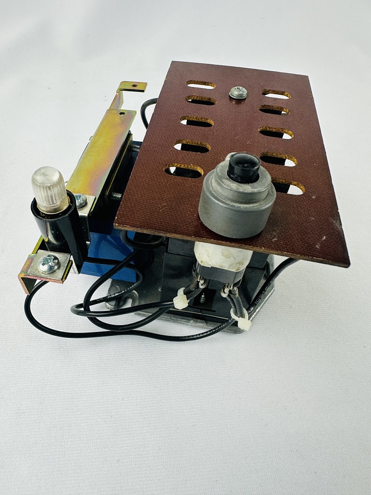 Warrick Controls 1D1D0 Electromechanical Control Relay Warrick Controls 1D1D0 Electromechanical Control Relay